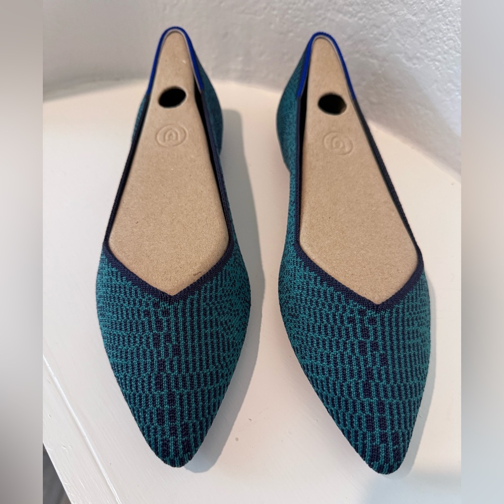 Rothy’s The Point Flats, size 7.5, retired “Space Python”print. NEW W/O Box.